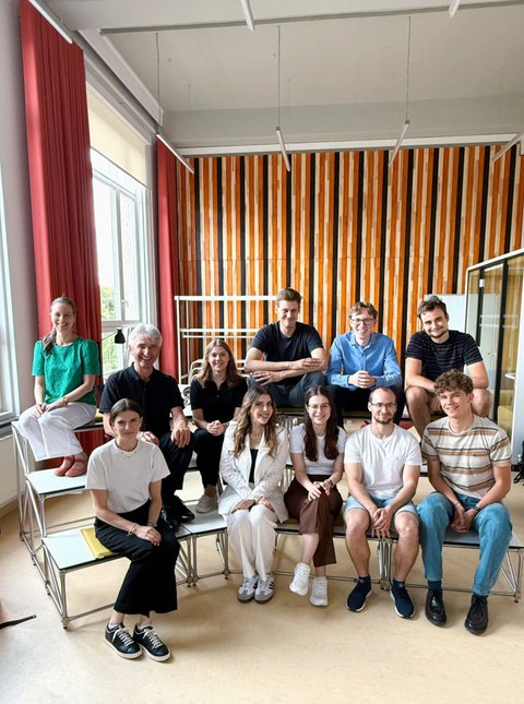 Teilnehmende und betreuende Personen des Lehrstuhls des Forschungsseminars im Sommersemester 2025