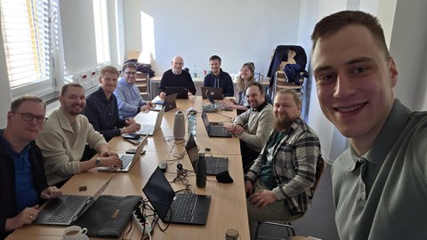 Explain Train Arbeitsrunde