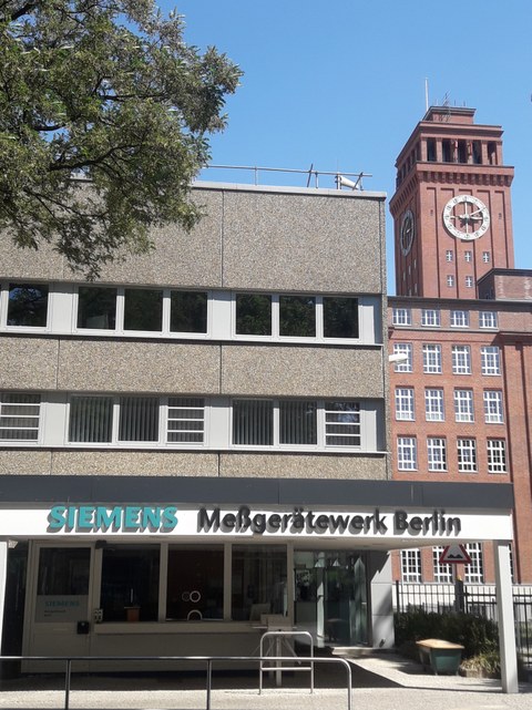 Main entrance of the building of the Messgerätwerk Berlin