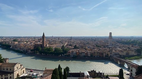 Verona Stadt mit Fluss