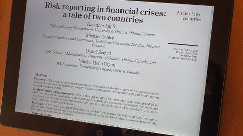 Risk reporting in financial crises