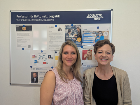Zu sehen sind Christin Peschel und Silvia Hack