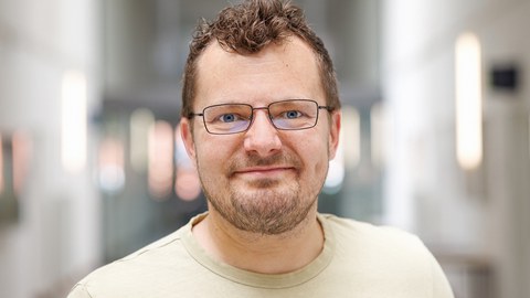 Zu sehen ist Dr. Robert Lehmann