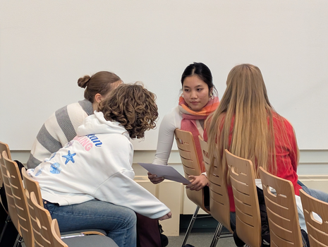 Zu sehen sind Teilnehmer eines Planspiels