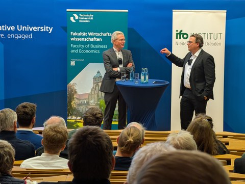 Es sind Prof. Dr. Martin Werding und Prof. Dr. Leßmann zu sehen