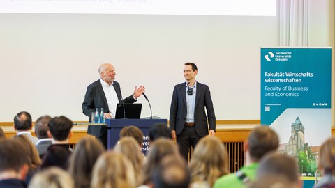 Zu sehen sind Prof. Thum und Prof. Zschech