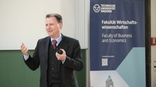 Prof. Dr. Michael Schefczyk