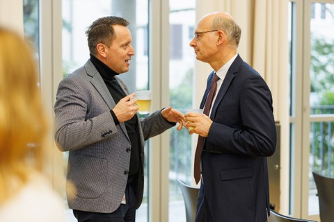 Zu sehen sind Prof. Wieland und Prof. Buscher