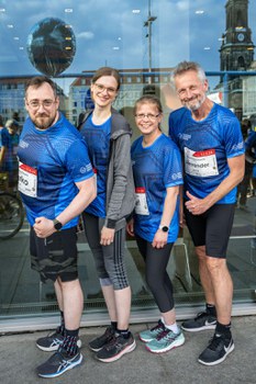 Man sieht das Team des Dekanats bei der REWE Team Challenge.