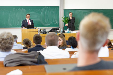 Prof. Leßmann bei seiner Antrittsvorlesung