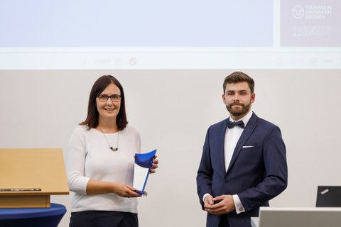 Zu sehen sind Dr. Uta Schwarz und Stefan Albers
