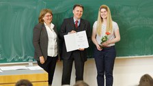 Dr. Katja Bley was awarded the Dr. Feldbausch Prize