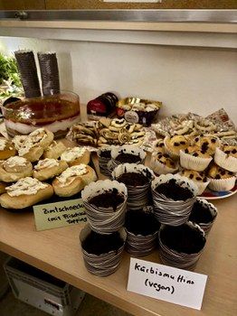 Süßes Mitbringbuffet