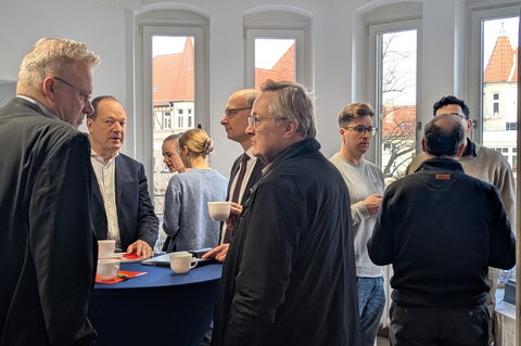 Zu sehen sind Teilnehmer:innen des Sächsischen Doktorandenworkshops in Produktion und Logistik