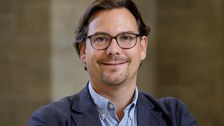 Zu sehen ist Prof. Christian Leßmann 