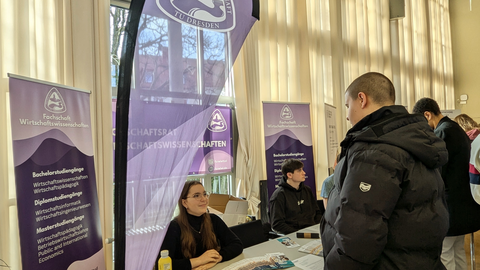 FSR Wiwi bei der Beratung