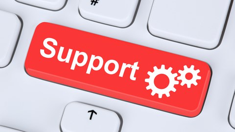 Foto einer Tastatur, bei der die Umschalt-Taste rot gefärbt ist und die Aufschrift "Support" trägt