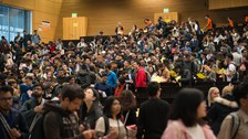 Blick in das volle Audimax zur feierlichen Immatrikulation