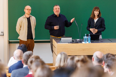 Foto mit Prof. Ciprian Domnisoru, Prof. Kamila Cygan-Rehm und Dr. Andreas Leibing