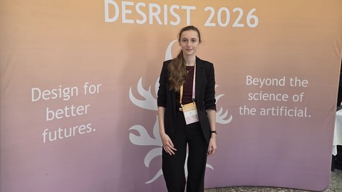 Flora Horn, wissenschaftliche Mitarbeiterin der Professur, ist als Teilnehmerin der Fachtagung "DESRIST" auf dem Bild zu sehen