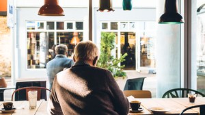 Fensterblick im Café