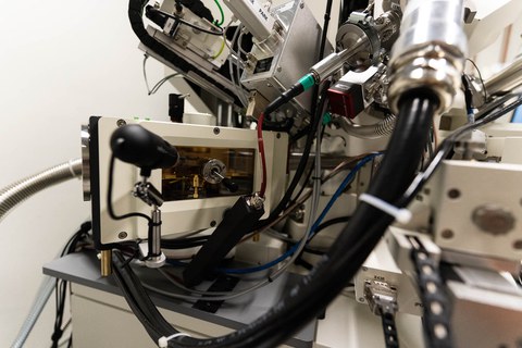 Valves from Cryo-Focused Ion Beam-Scanning Electron Microscope FIB/SEM