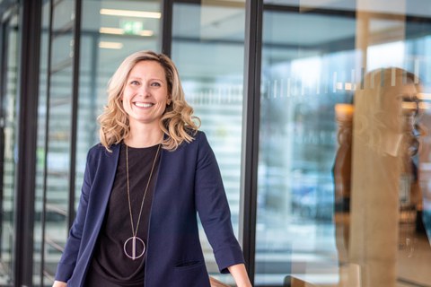 Dr. Angela Jacobi
