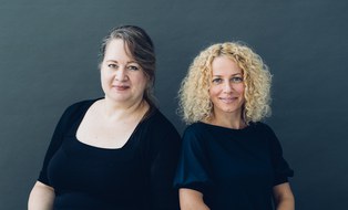 Portrait von Dr. Elke Ulbricht und Dr. Katrin Daniel.