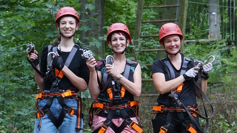 The team of the Stem Cell Engineering facility from left to right: Renato Santos, Katrin Neumann, Kateryna Kholod