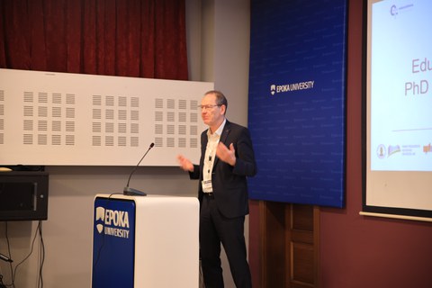 Prof. Schoop