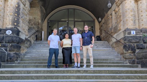 Forschungsgruppe mit Dr. Lisa Martin