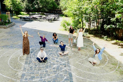 Exist Women Retreat Labyrinth Gruppenbild