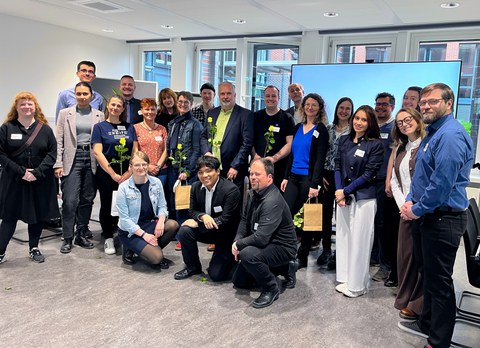 Group photo of the teams and the jury