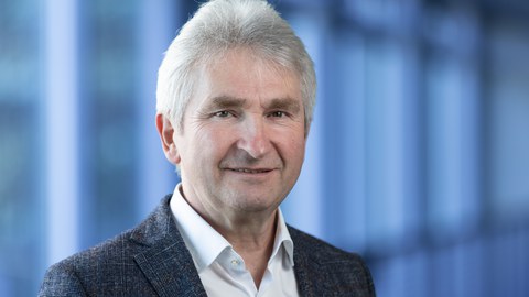 Porträtfoto von Prof. Dr. Andreas Pinkwart