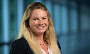 Porträtfoto Stefanie Rockstroh