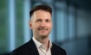 Porträtfoto Toni Heinze