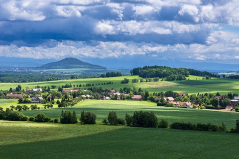 Foto von der Landschaft und den Königshainer Bergen in der Nähe von Görlitz.