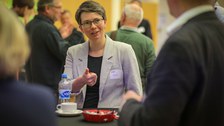 Diskussion der Teilnehmerinnen an den Thementischen