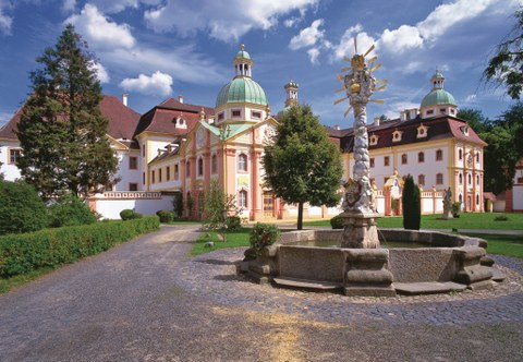 Kloster St. Marienthal, Dreifaltigkeitsbrunnen
