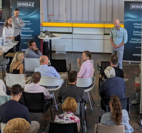 businesslaunch-zk4sy-winsax