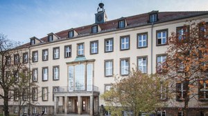 Weberplatz bei schönem Wetter