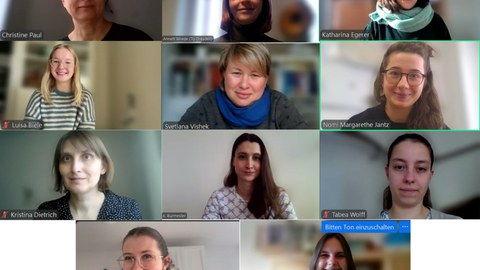 Foto: 11 Mitarbeiter/-innen der Professur für Grundschulpädagogik/Deutsch