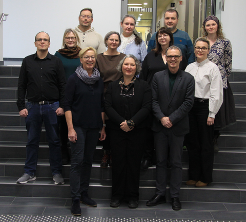 Abgebildet ist das Team des Dekanats