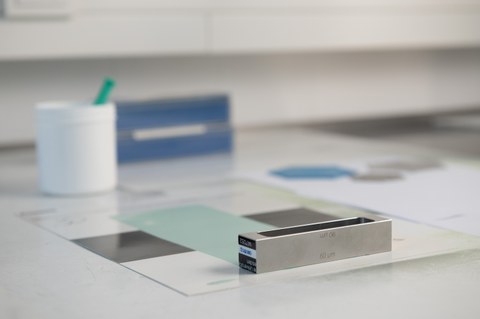 Schablone und Messblock