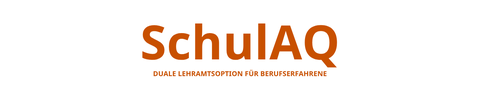 Schriftzug SchulAQ mit orange-farbener Schrift auf weißem Grund