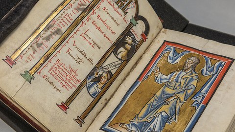 St. Marienthaler Psalter, Kalenderseite Dezember und Darstellung Aarons (SLUB Dresden, St. Marienthal F5/31, Bl. 6v/7r) © SLUB Dresden / Ramona Ahlers-Bergner