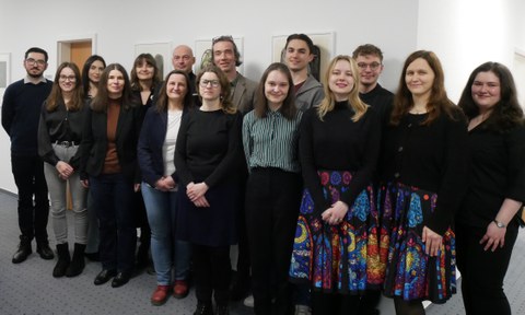 Ein Gruppenbild aller FOVOG-Mitarbeiter:innen.