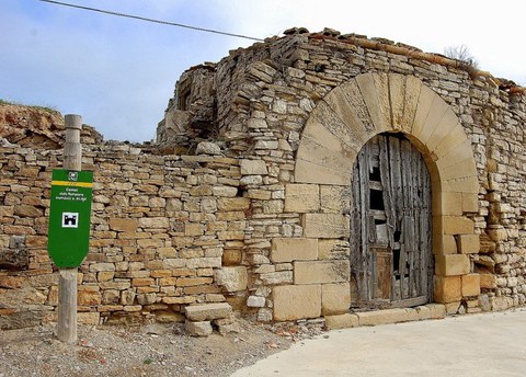 Portal der Burgruine, vermutlich 14. – 15. Jahrhundert