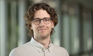 Portraitfoto Gregor Willenbrock