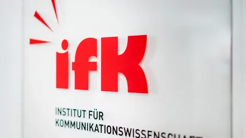 IfK-Logo Schild